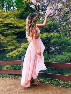 Elegant Pink Maxi Dress